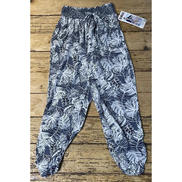 Rewatch Brand Womens Size XS Leaf Print Beachwear Cropped Ruched Joggers NWT - Picture 3 of 12